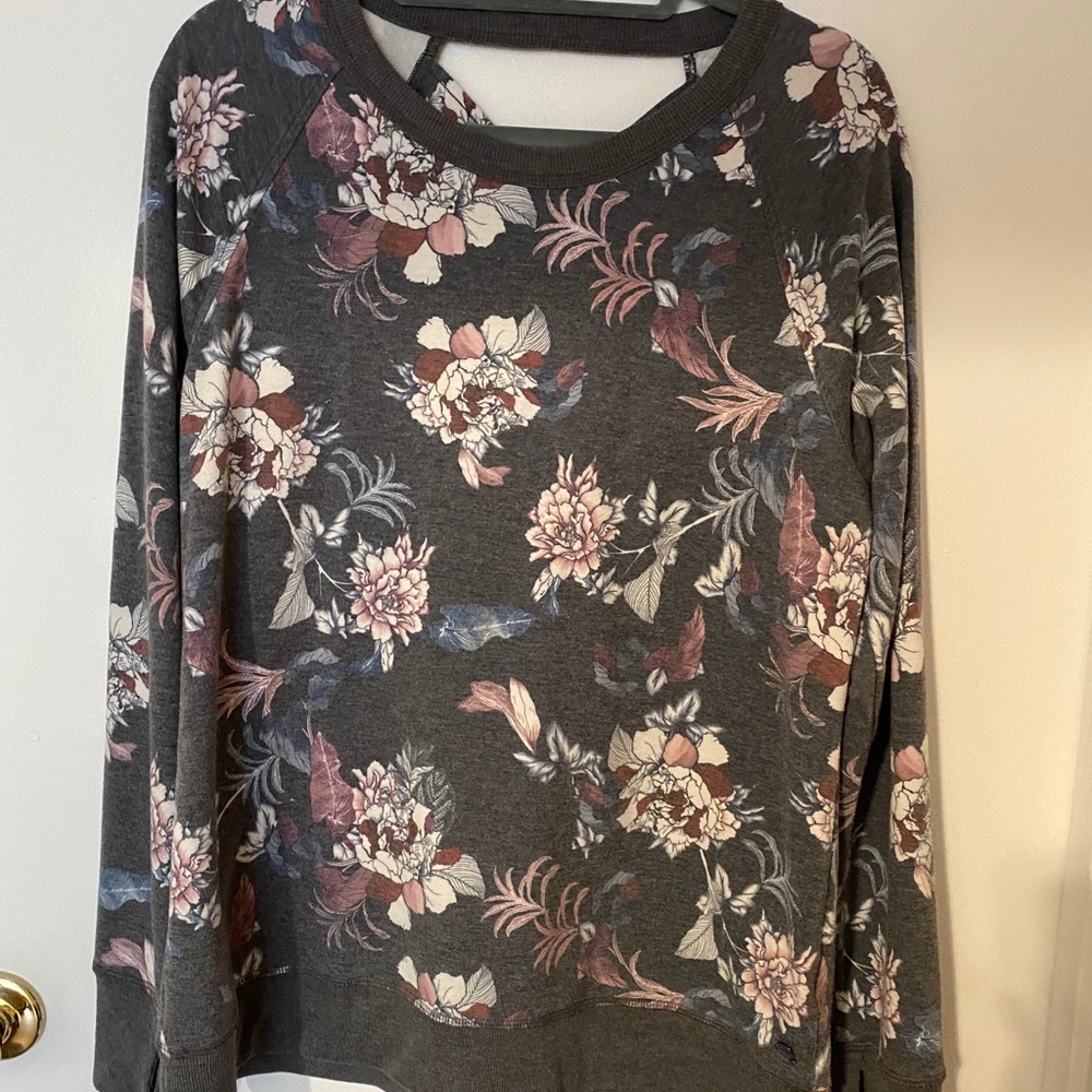 Ideology crew neck sweater